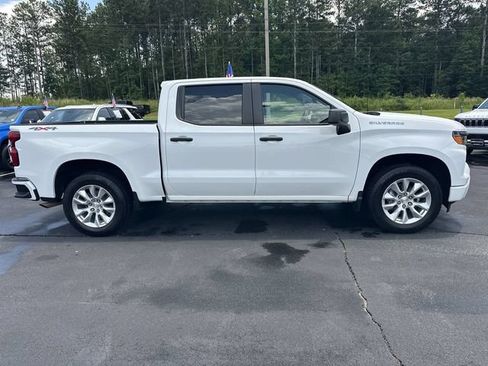 Certified 2023 Chevrolet Silverado 1500 Custom AWD/4WD image 9
