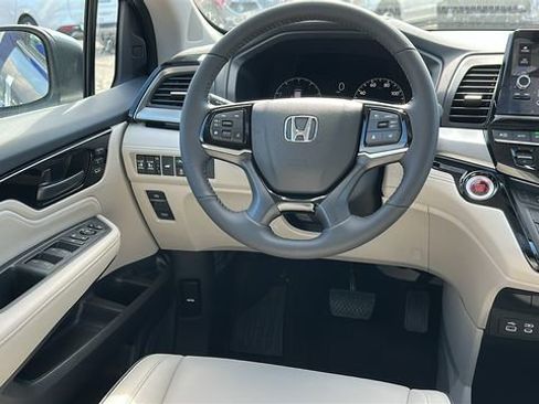 New 2026 Honda Odyssey Touring image 22