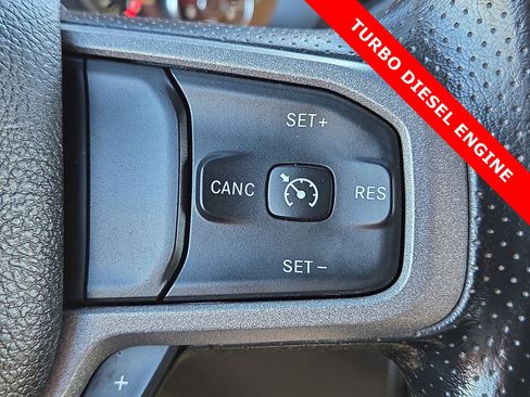 Used 2024 RAM 3500 Tradesman w/ Chrome Appearance Group image 21