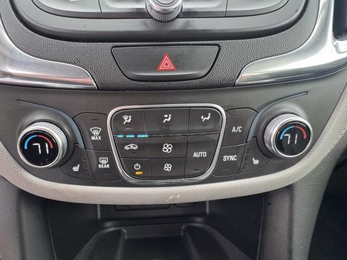 Used 2019 Chevrolet Equinox Premier image 36