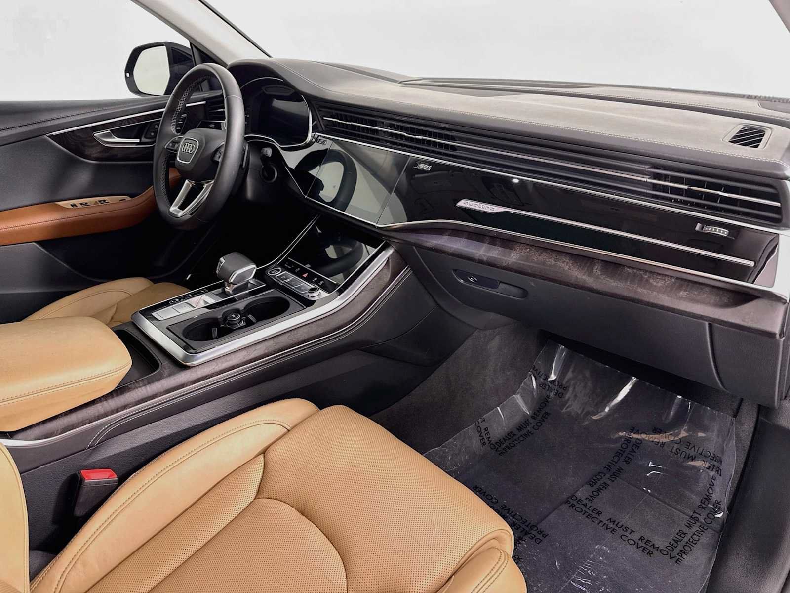 Used 2024 Audi Q8 Prestige AWD/4WD image 30