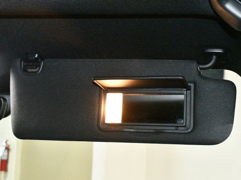 Used 2025 Honda Pilot TrailSport image 26