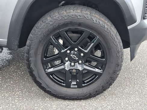 Used 2025 Chevrolet Colorado Trail Boss AWD/4WD image 29