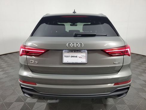 Used 2024 Audi Q3 2.0T Premium AWD/4WD image 5