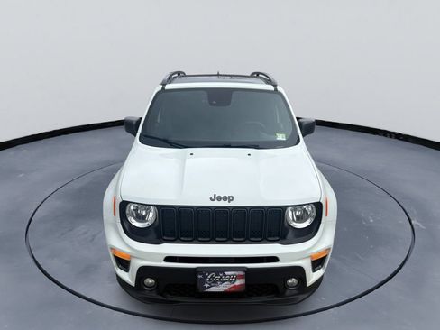 Used 2021 Jeep Renegade Latitude w/ Sun & Sound Group AWD/4WD image 7