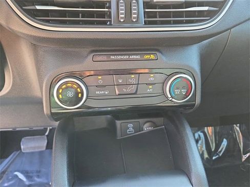 Used 2022 Ford Escape S image 28