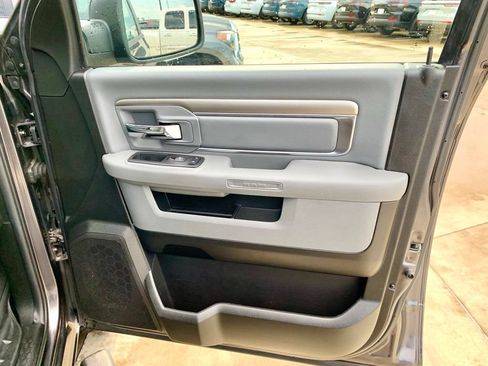 Used 2019 RAM 1500 Big Horn RWD image 27