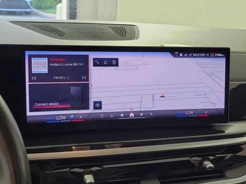 Used 2024 BMW X7 M60i AWD/4WD image 30