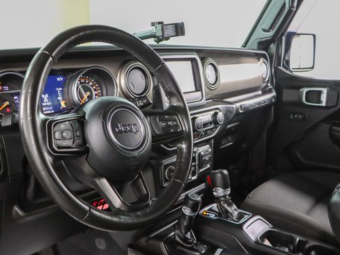 Used 2018 Jeep Wrangler Unlimited Sport S AWD/4WD image 23