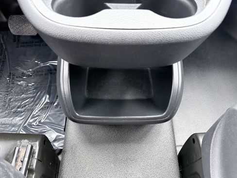 Used 2018 Mercedes-Benz Metris Passenger image 55