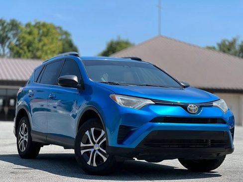 Used 2017 Toyota RAV4 LE w/ All Weather Liner Package FWD image 3