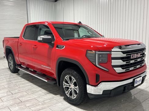 New 2026 GMC Sierra 1500 SLE image 7