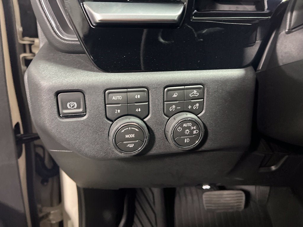 New 2026 Chevrolet Silverado 1500 RST w/ RST All Star Premium Package AWD/4WD image 26
