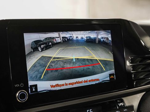 Used 2026 Toyota Camry SE image 28