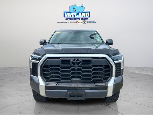 Used 2022 Toyota Tundra Limited w/ TRD Off-Road Package AWD/4WD image 8