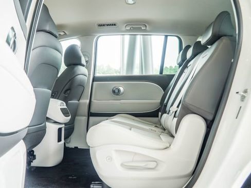 New 2026 Hyundai Ioniq 9 SEL AWD/4WD image 48