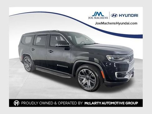 Used 2022 Jeep Wagoneer Series III w/ Convenience Group I AWD/4WD image 1