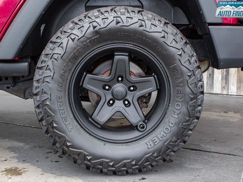 Used 2013 Jeep Wrangler Unlimited Sport w/ Max Tow Pkg AWD/4WD image 24