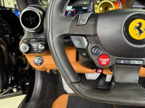 Used 2022 Ferrari 812 GTS image 23