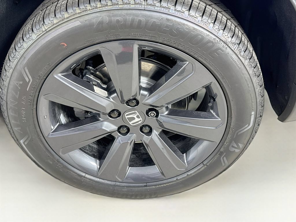New 2026 Honda Pilot Sport image 41