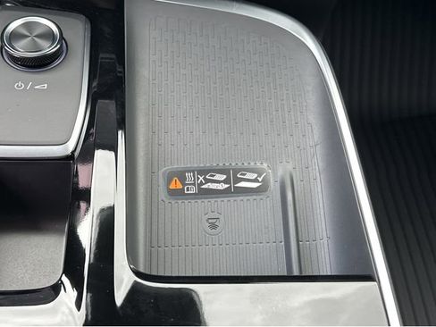 New 2026 Buick Enclave Preferred w/ Power Package image 19