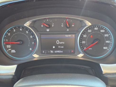 Used 2020 Chevrolet Traverse LT FWD image 25