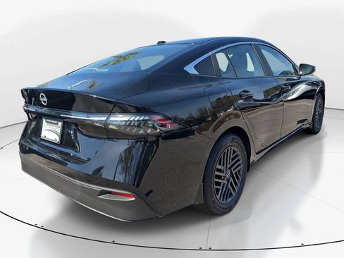 New 2026 Nissan Sentra SV w/ SV Convenience Package FWD image 11