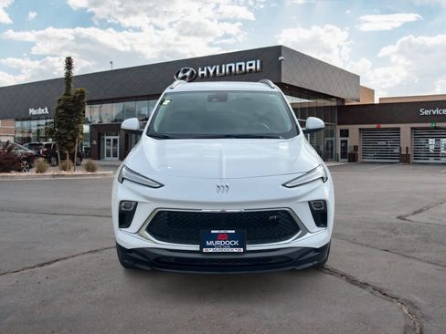 Used 2024 Buick Encore GX Sport Touring image 8