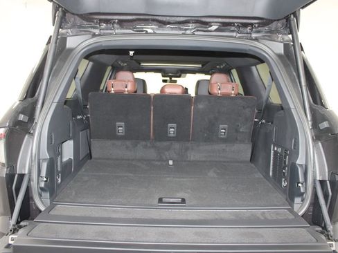 New 2025 Lincoln Navigator L Reserve image 18