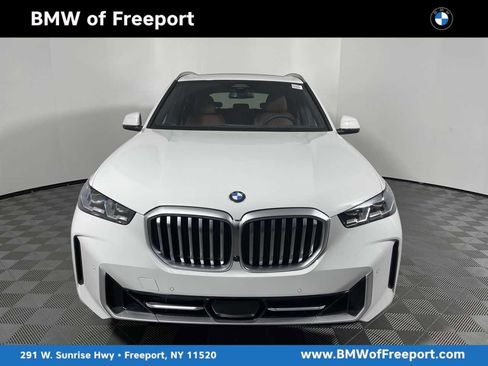 Certified 2024 BMW X5 xDrive40i w/ Premium Package image 1