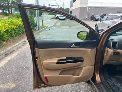 Used 2018 Kia Sportage SX FWD image 21