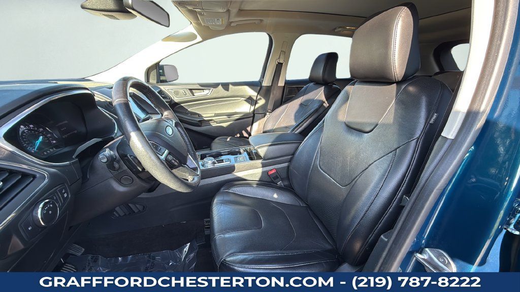 Used 2020 Ford Edge Titanium w/ Equipment Group 301A AWD/4WD image 23