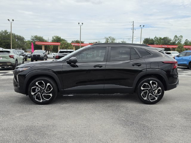 New 2026 Chevrolet Trax RS w/ Sunroof Package FWD image 7