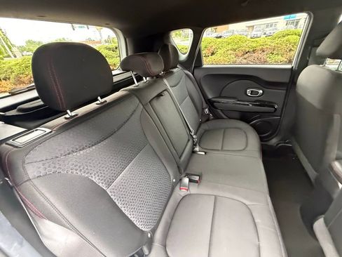Used 2016 Kia Soul + w/ Soulful Package FWD image 34