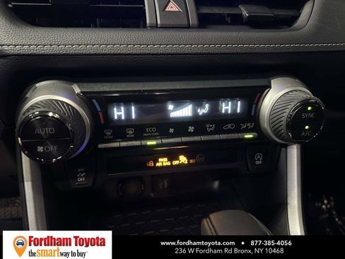 Used 2025 Toyota RAV4 XLE image 24