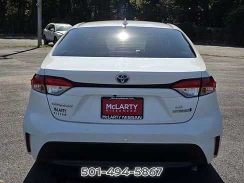 Used 2024 Toyota Corolla LE FWD image 4