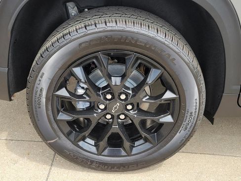 New 2026 Chevrolet Traverse LT w/ Midnight/Sport Edition FWD image 5
