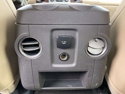 Used 2014 Ford F250 Lariat w/ Lariat Interior Package image 11