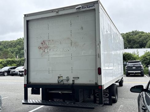 Used 2019 Ford E-350 and Econoline 350 Super Duty w/ Power Windows & Locks Group RWD image 7