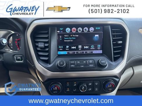 Used 2019 GMC Acadia Denali w/ Technology Package FWD image 17