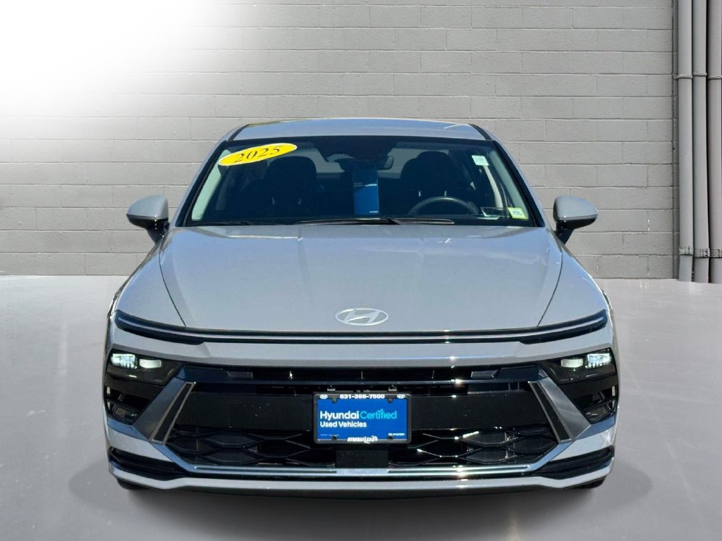 Used 2025 Hyundai Sonata SEL FWD image 2