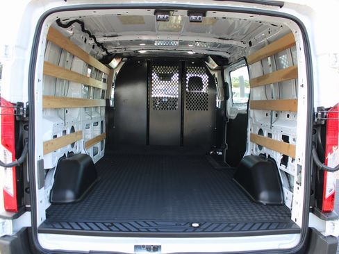 Used 2024 Ford Transit 250 Low Roof w/ Exterior Upgrade Package image 32