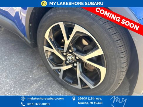 Used 2018 Toyota C-HR XLE FWD image 12