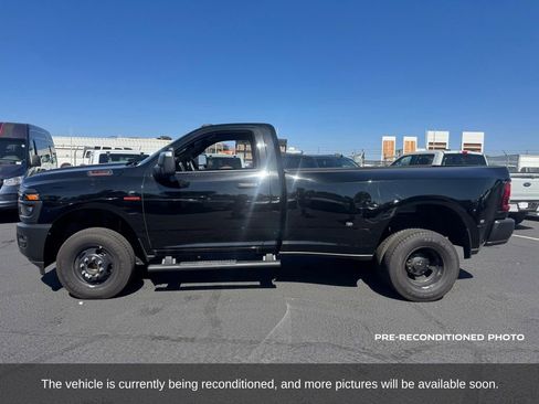 Used 2025 RAM 3500 Tradesman AWD/4WD image 2