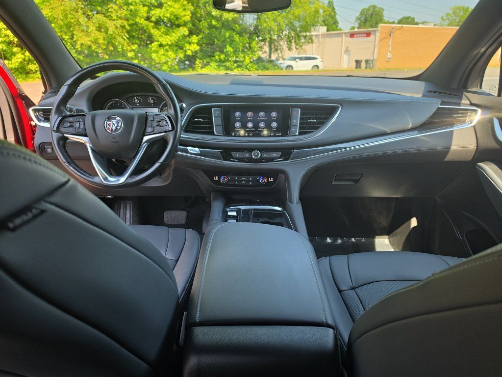 Certified 2023 Buick Enclave Essence FWD image 17