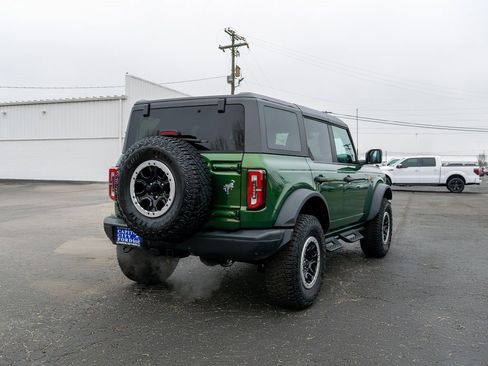 Used 2023 Ford Bronco Badlands image 5