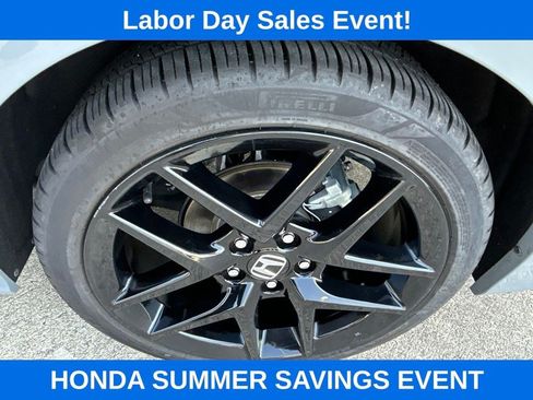 Used 2025 Honda Civic Sport image 5