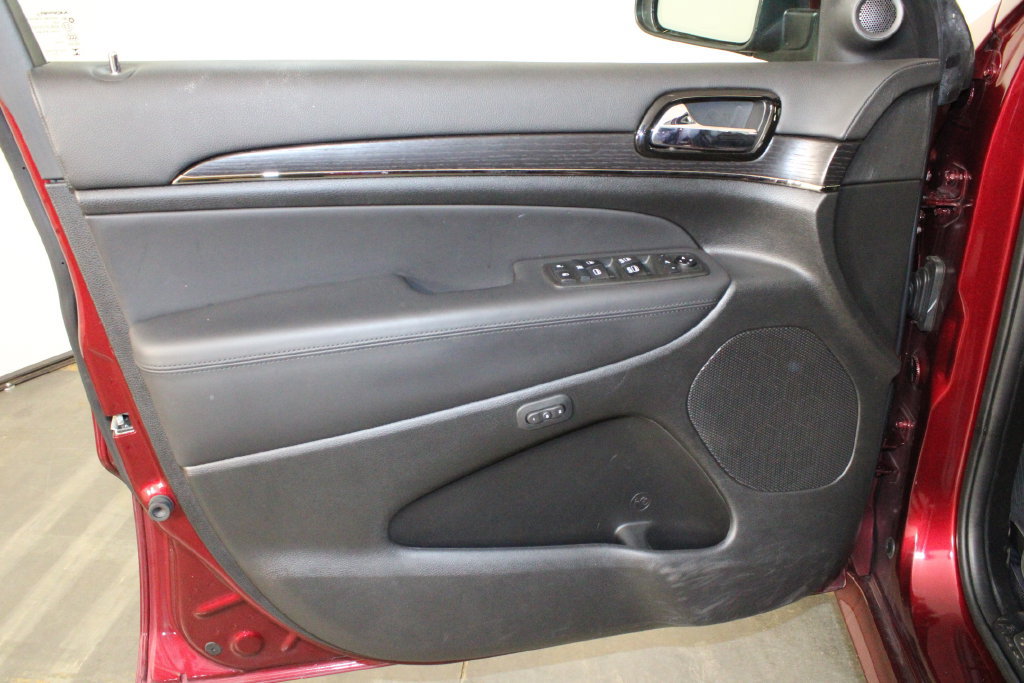 Used 2021 Jeep Grand Cherokee High Altitude AWD/4WD image 18