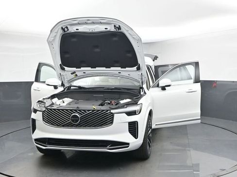 New 2026 Volvo XC90 B6 Ultra w/ Protection Package image 54