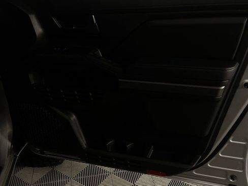 Used 2025 Toyota Tacoma SR5 image 31